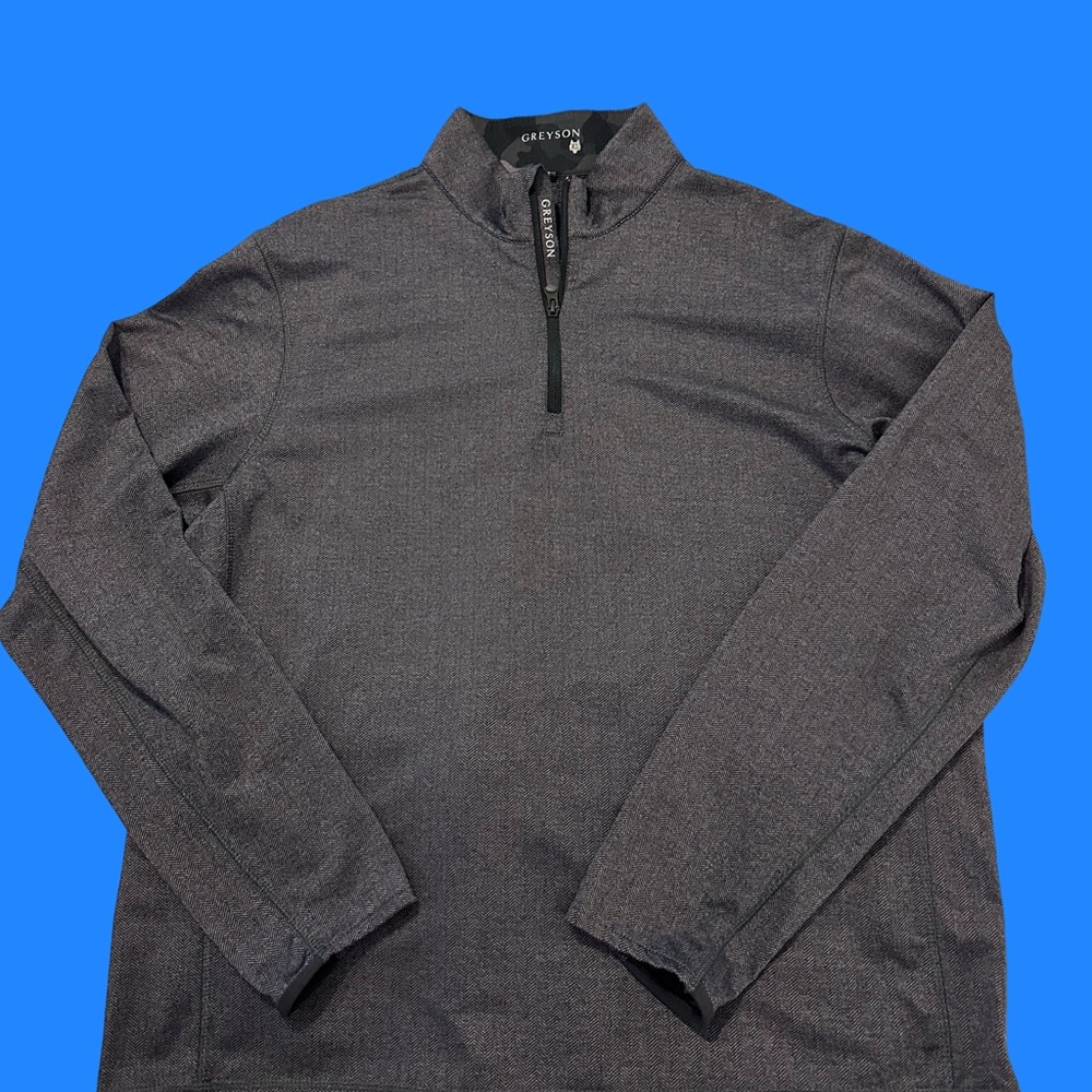 WORN ONCE GREYSON HERRINGBONE GREY AND BLACK 1/4 ZIP. BEAUTIFUL PIECE!!